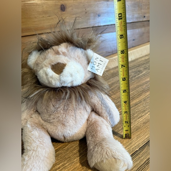 Mon Ami Zuri the Lion stuffed animal - Picture 8 of 9